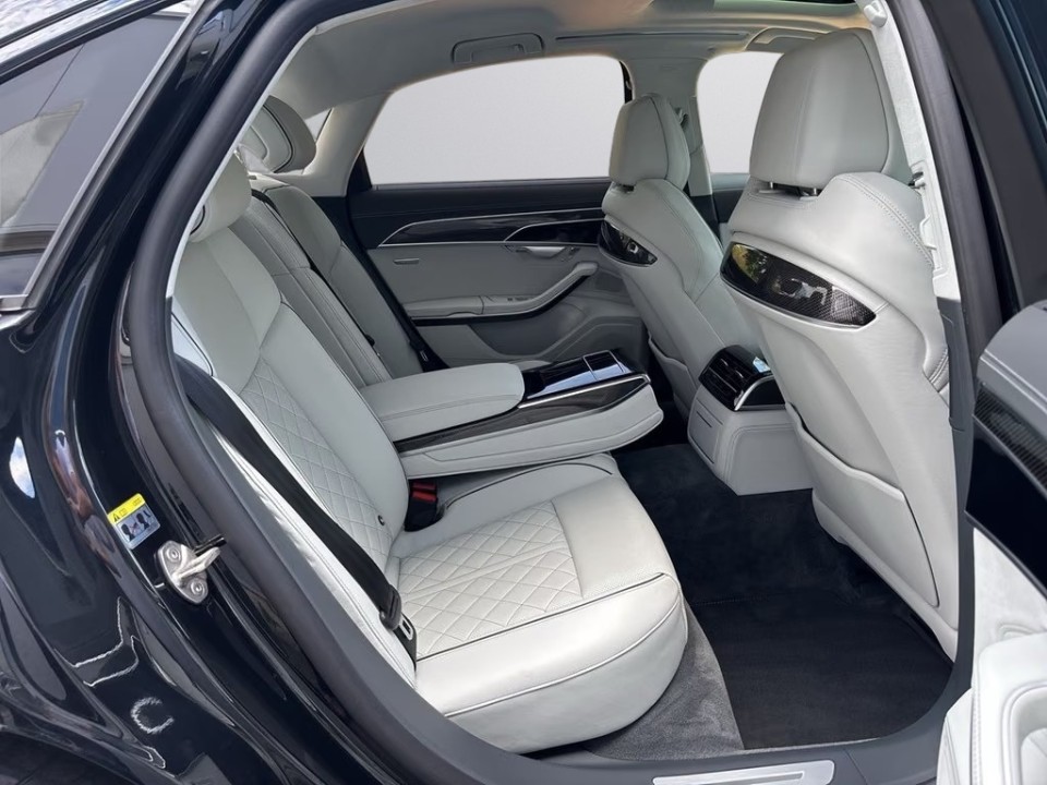 Audi S8 TFSI quattro - foto 9