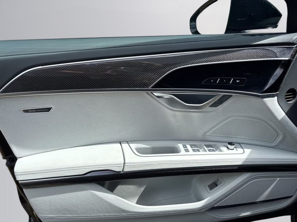 Audi S8 TFSI quattro - foto 10