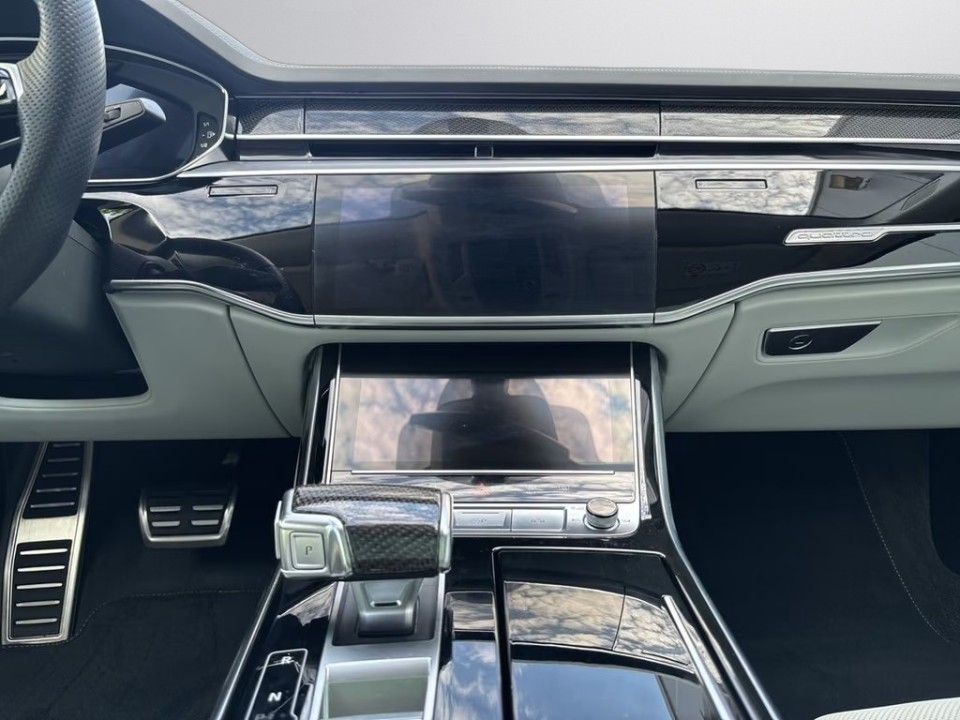 Audi S8 TFSI quattro - foto 7