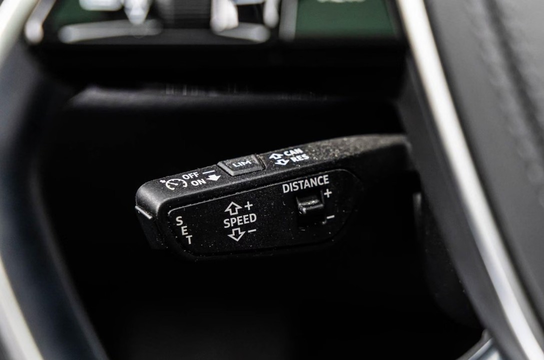 Audi A8 60TFSIe quattro - foto 17