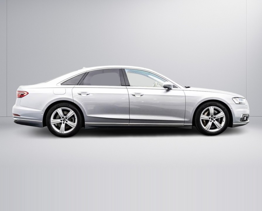 Audi A8 60TFSIe quattro (2)