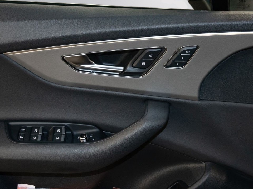 Audi Q7 55TFSI quattro tiptronic - foto 17