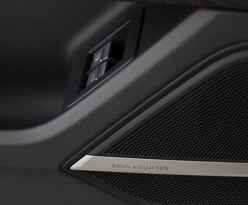 Audi A8 60TFSIe quattro - foto 16