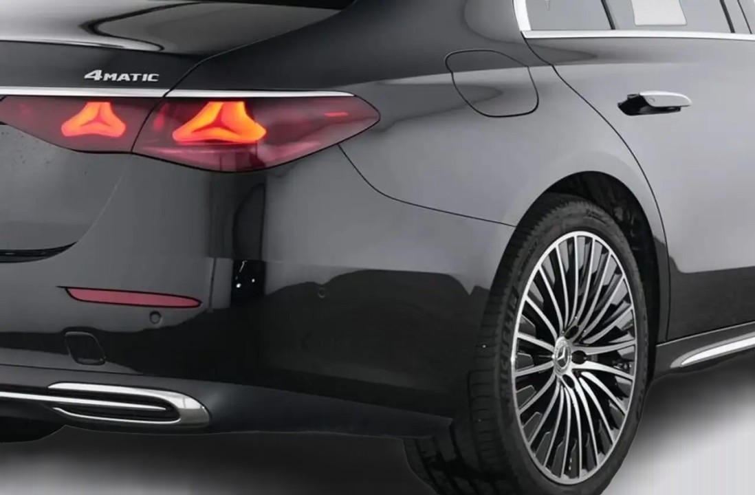 Mercedes-Benz E 300e 4MATIC Exclusive - foto 9