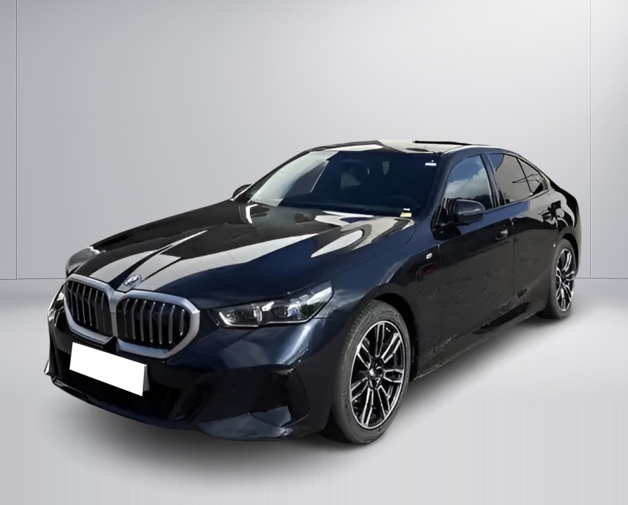 BMW Seria 5 530e xDrive M-Sport (5)