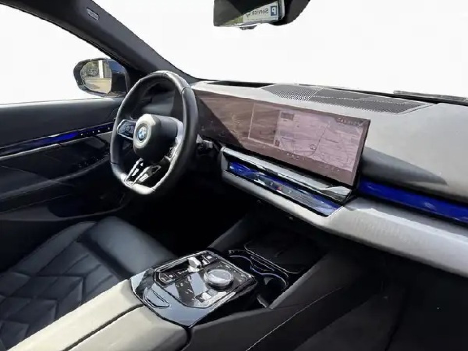 BMW Seria 5 530e xDrive M-Sport - foto 7