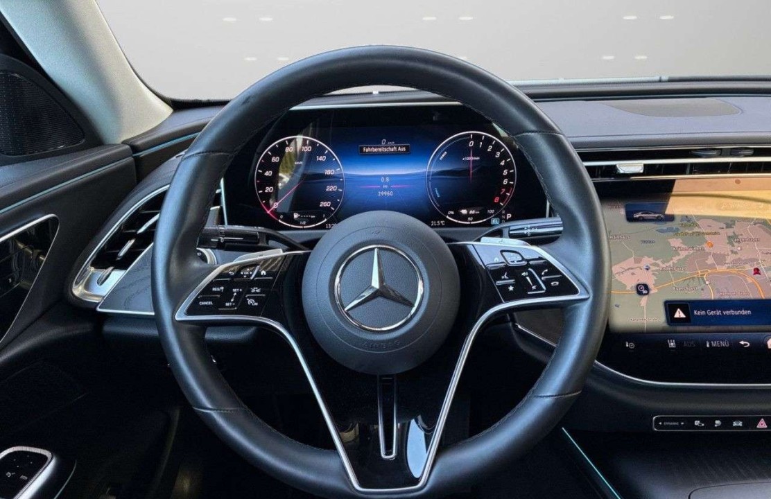 Mercedes-Benz E 300e 4MATIC Avantgarde - foto 11