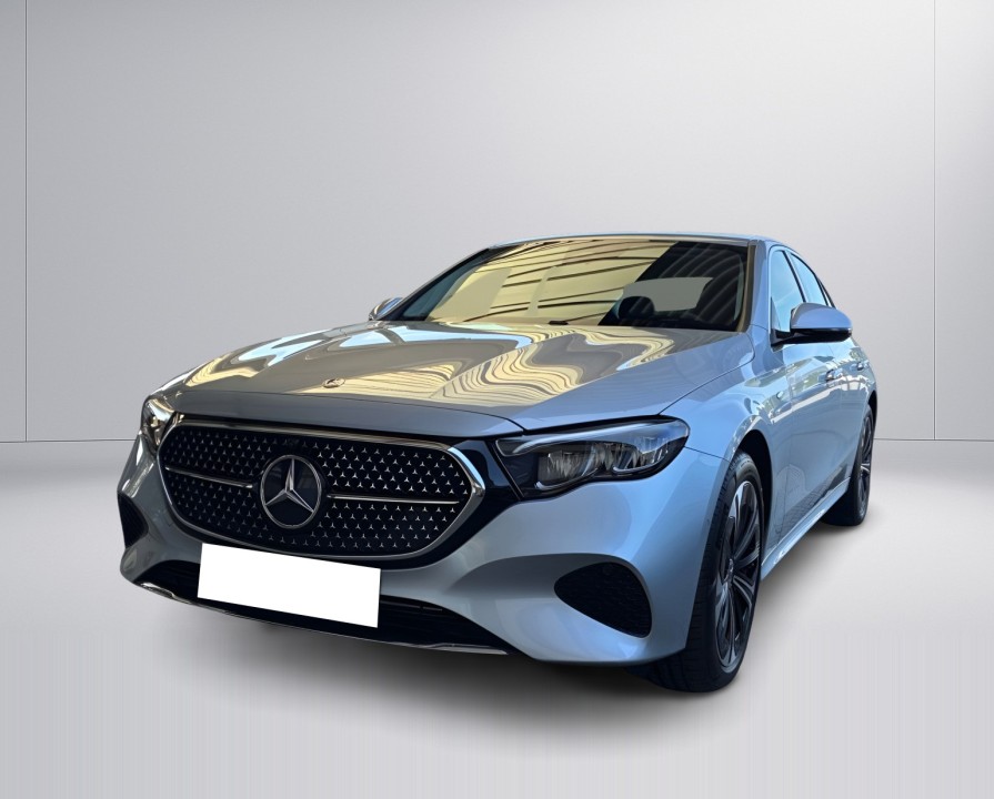 Mercedes-Benz E 300e 4MATIC Avantgarde - foto 6