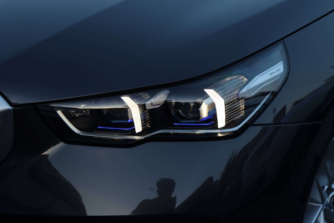 BMW Seria 5 530e xDrive - foto 30