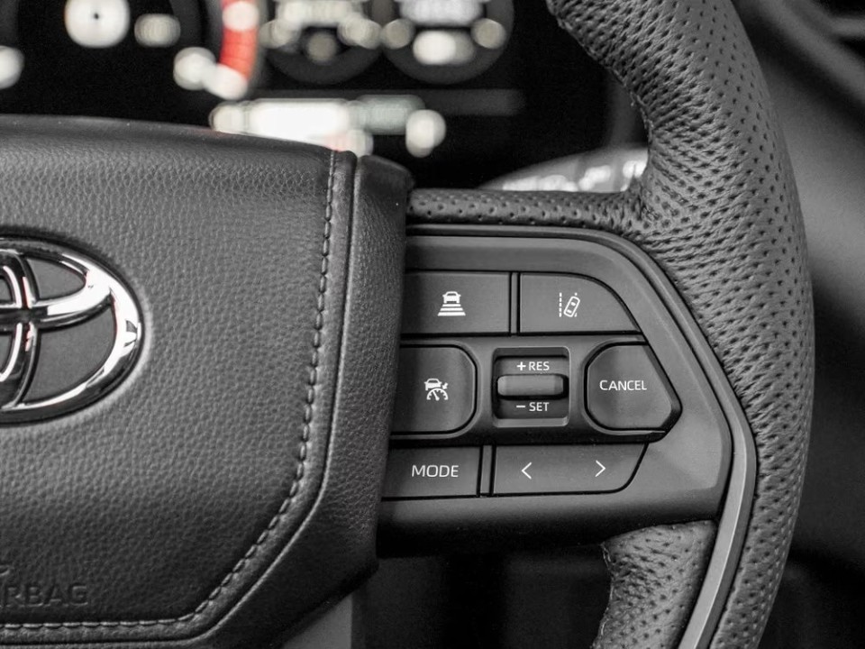 Toyota Sequoia TRD PRO - foto 17