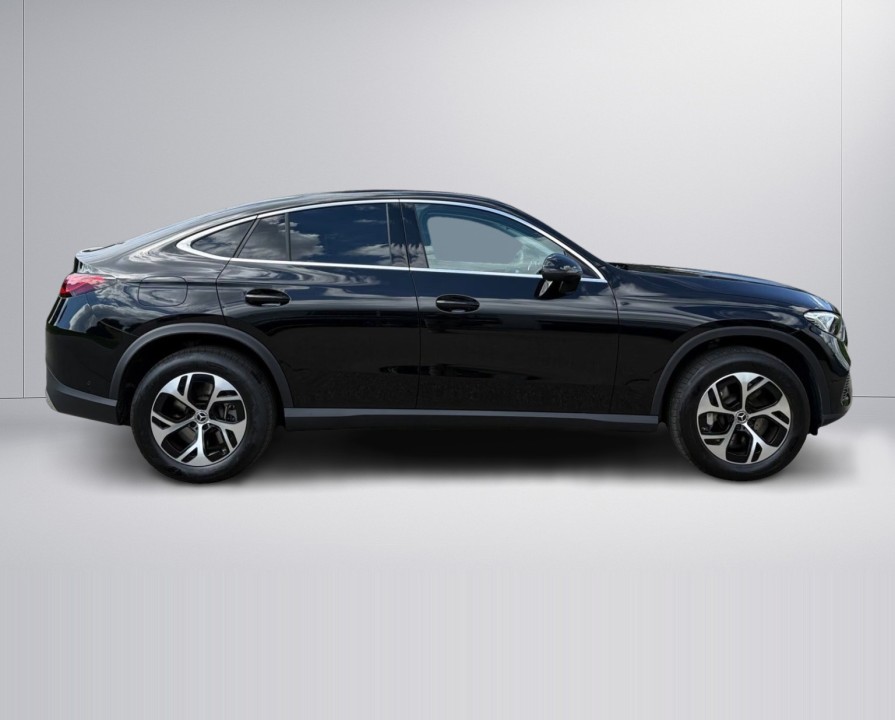 Mercedes-Benz GLC Coupé 300de 4MATIC Avantgarde (2)