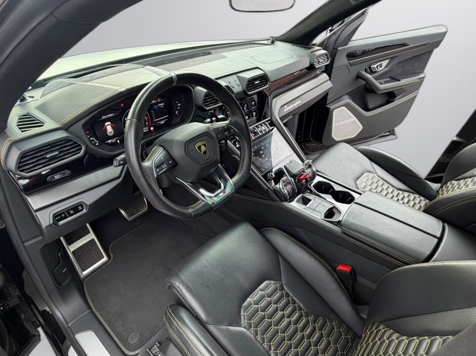 Lamborghini URUS - foto 19