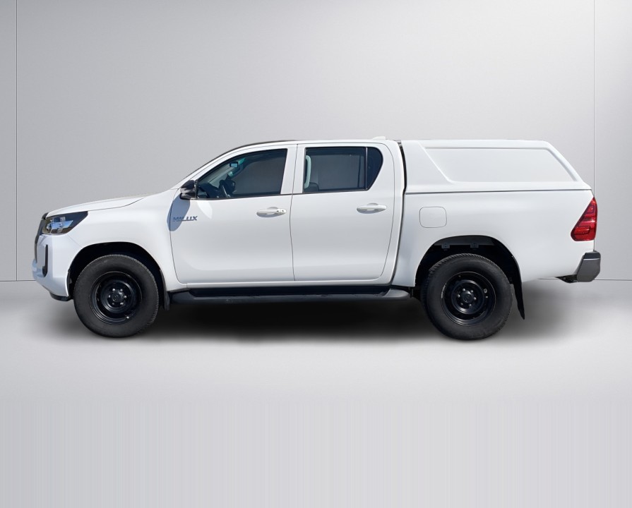 Toyota Hilux 2,4D (2)