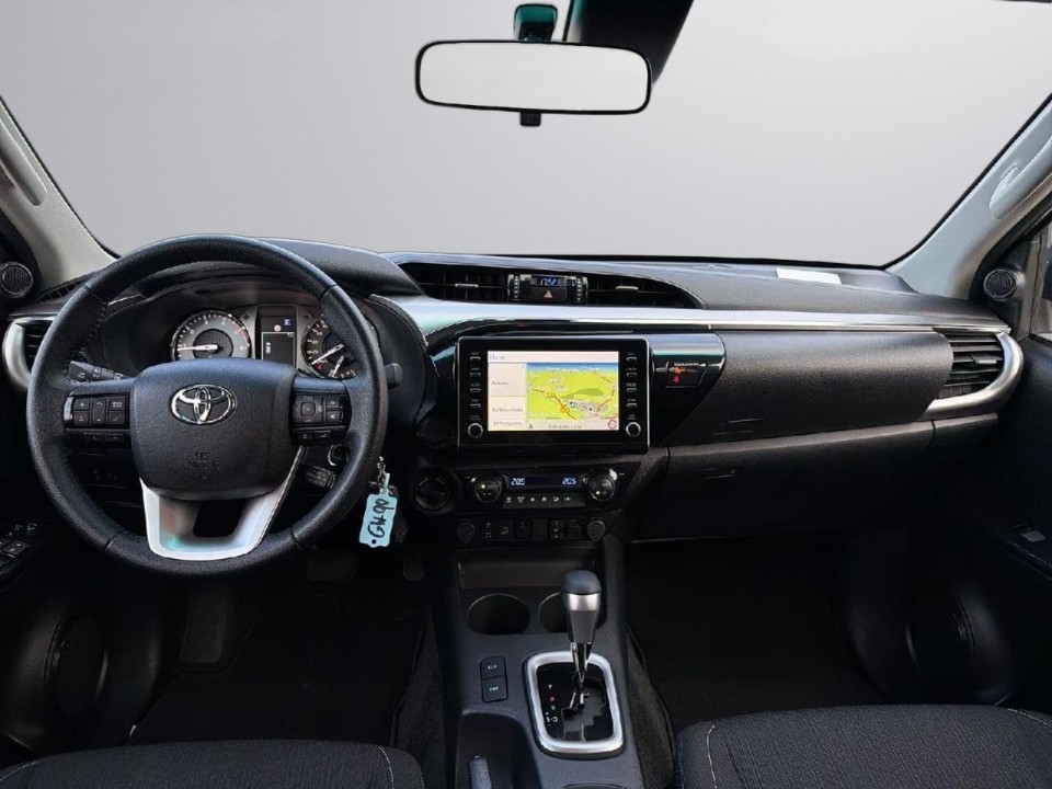 Toyota Hilux 2,4D Comfort - foto 8