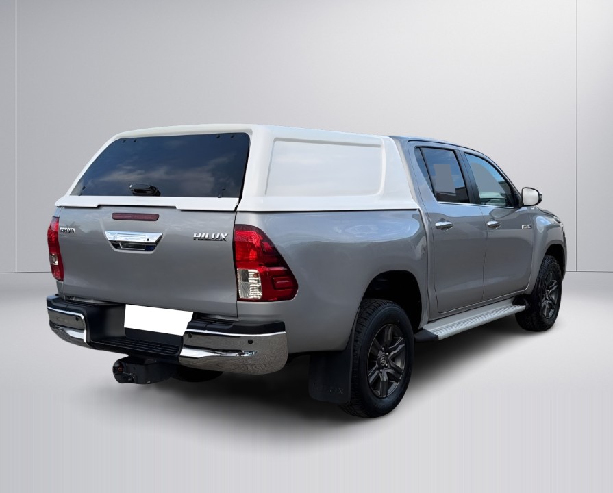 Toyota Hilux 2,4D Comfort (4)