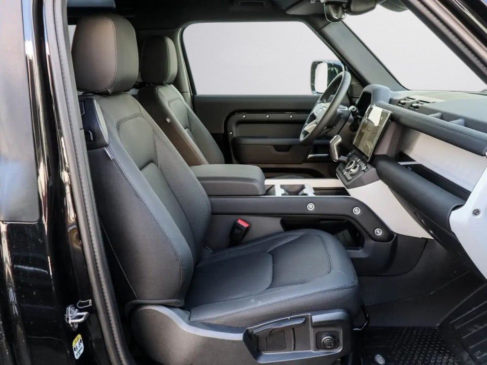 Land Rover Defender 90 S - foto 7