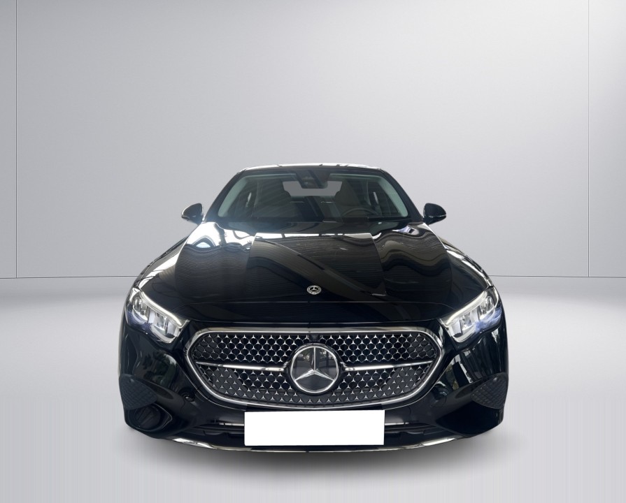 Mercedes-Benz E 300e Avantgarde - foto 7