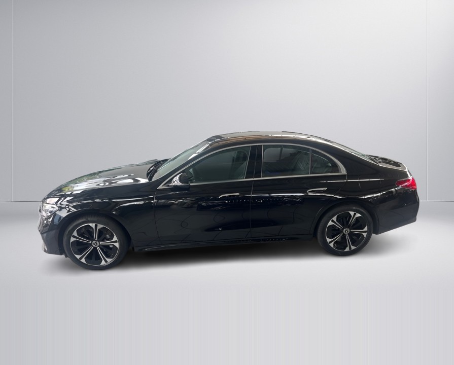 Mercedes-Benz E 300e Avantgarde - foto 6