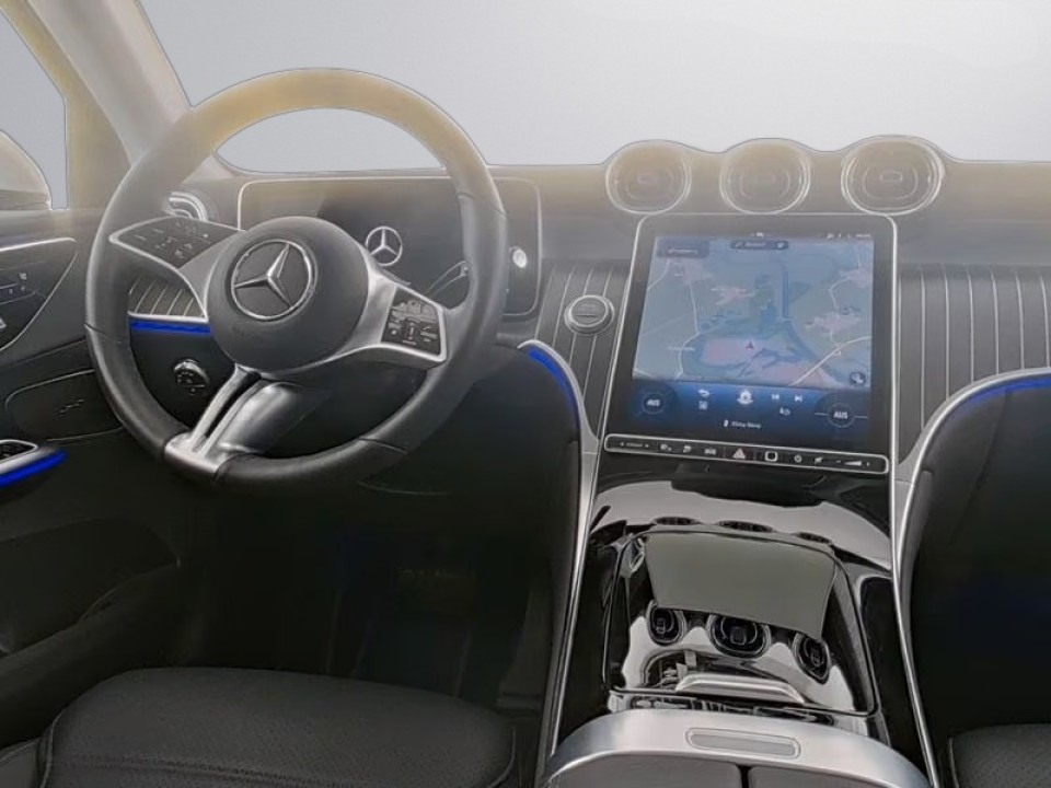 Mercedes-Benz GLC 300e 4MATIC Avantgarde (3)