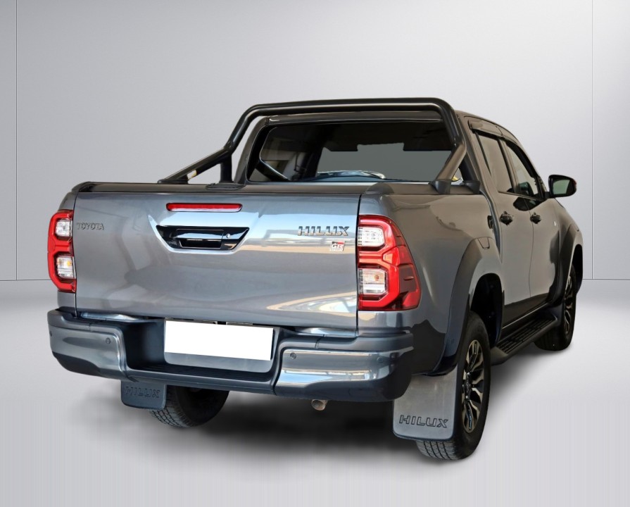 Toyota Hilux 2.8 D-4D GR Sport (4)