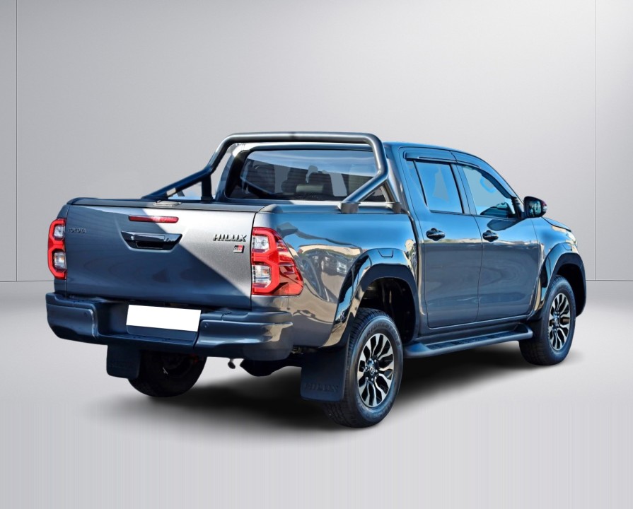 Toyota Hilux 2.8 D-4D GR Sport (3)