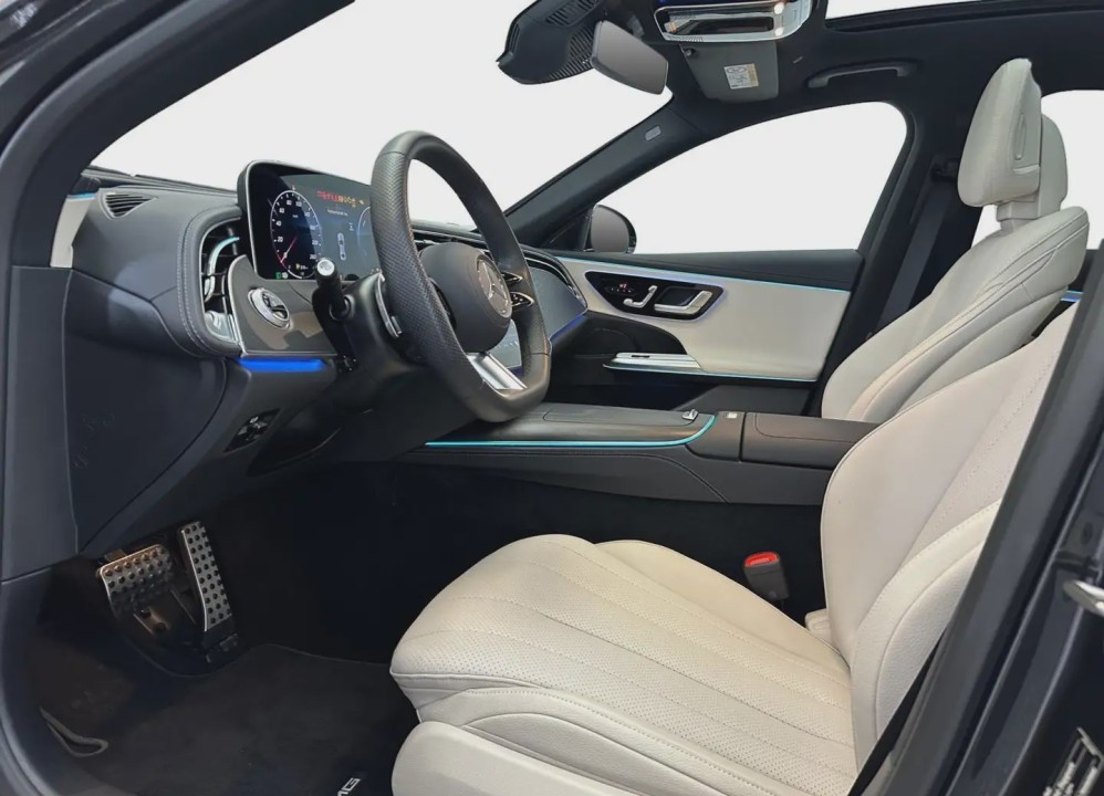 Mercedes-Benz E 300e AMG Line (5)
