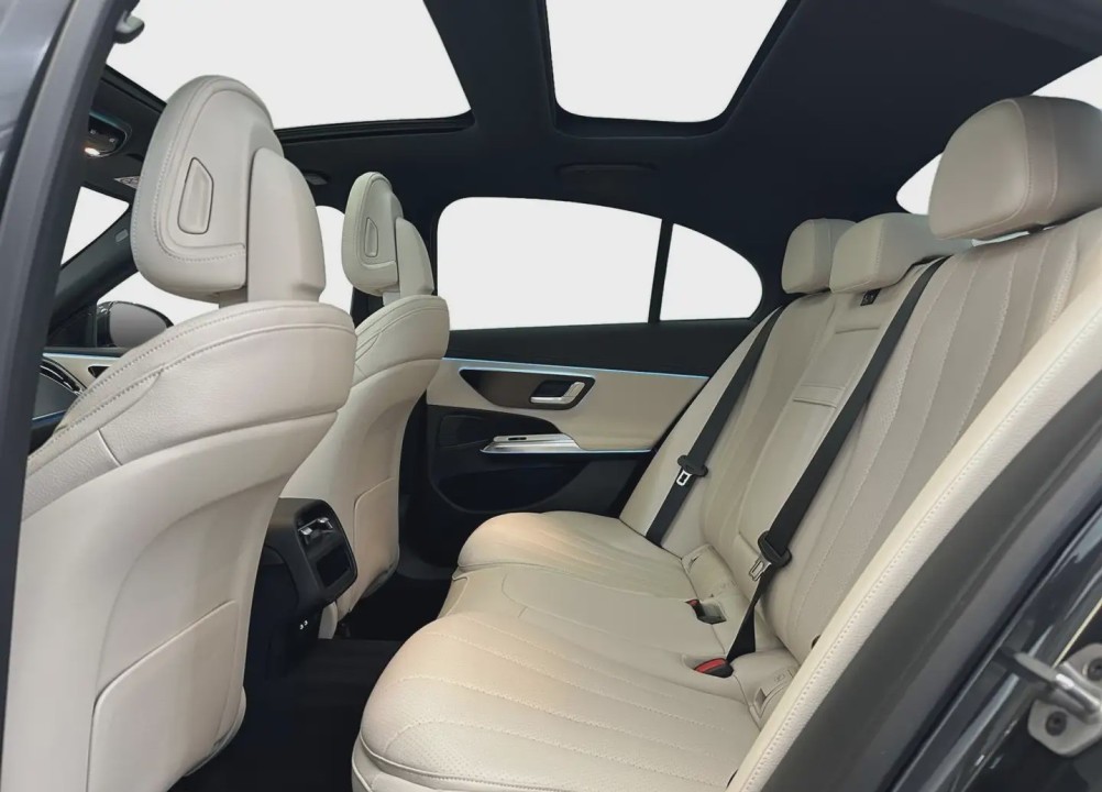 Mercedes-Benz E 300e AMG Line - foto 7