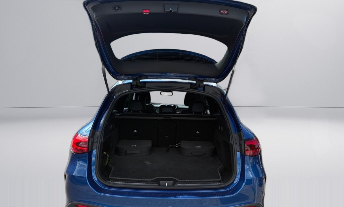 Mercedes-Benz GLC 300e 4MATIC AMG Line - foto 13