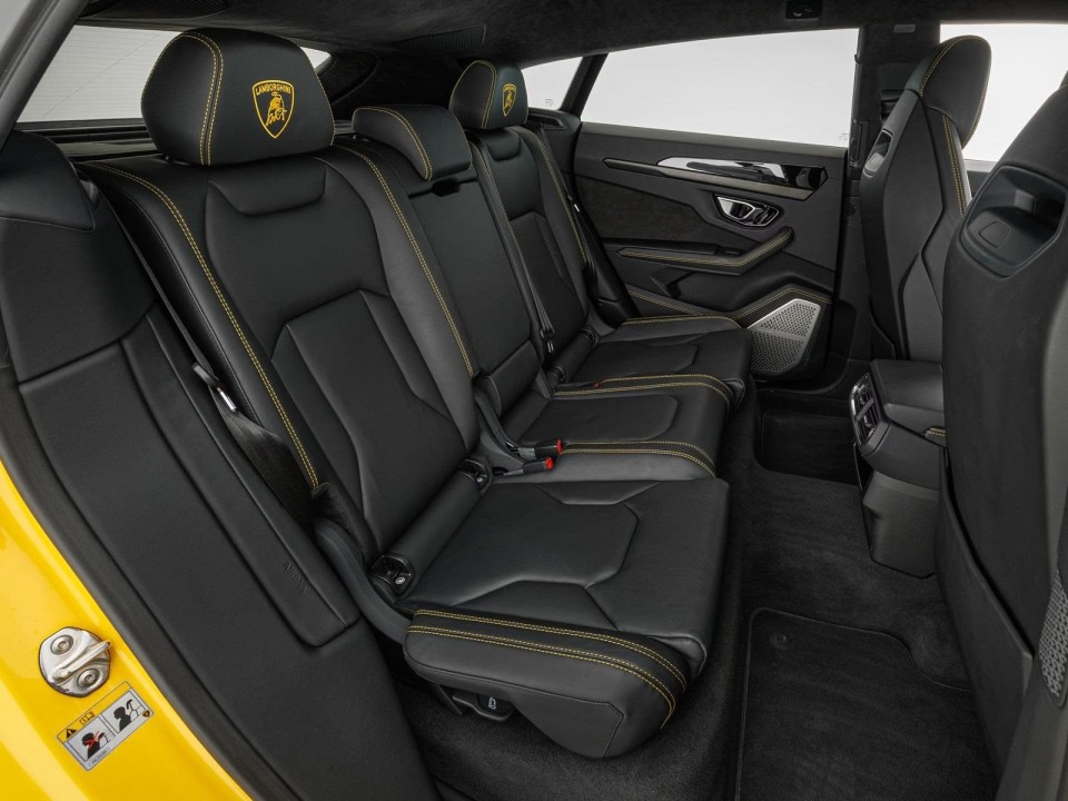 Lamborghini URUS - foto 11