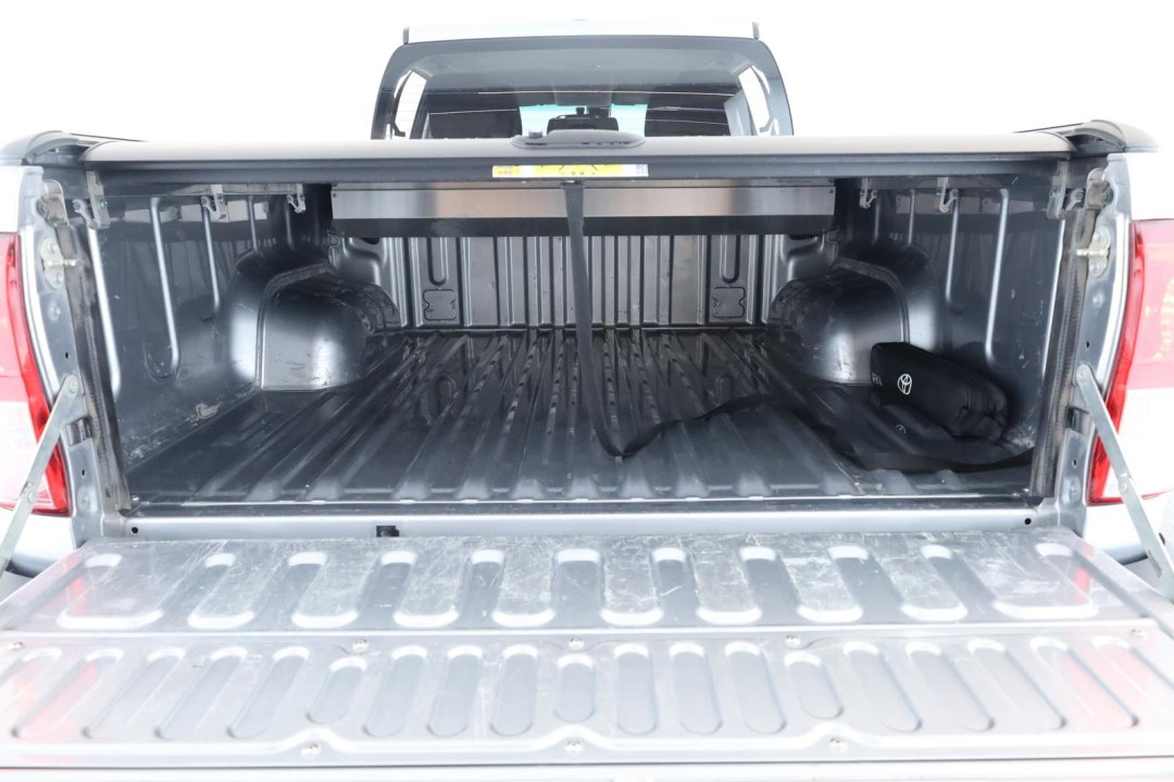 Toyota Hilux 2.8D Comfort - foto 27