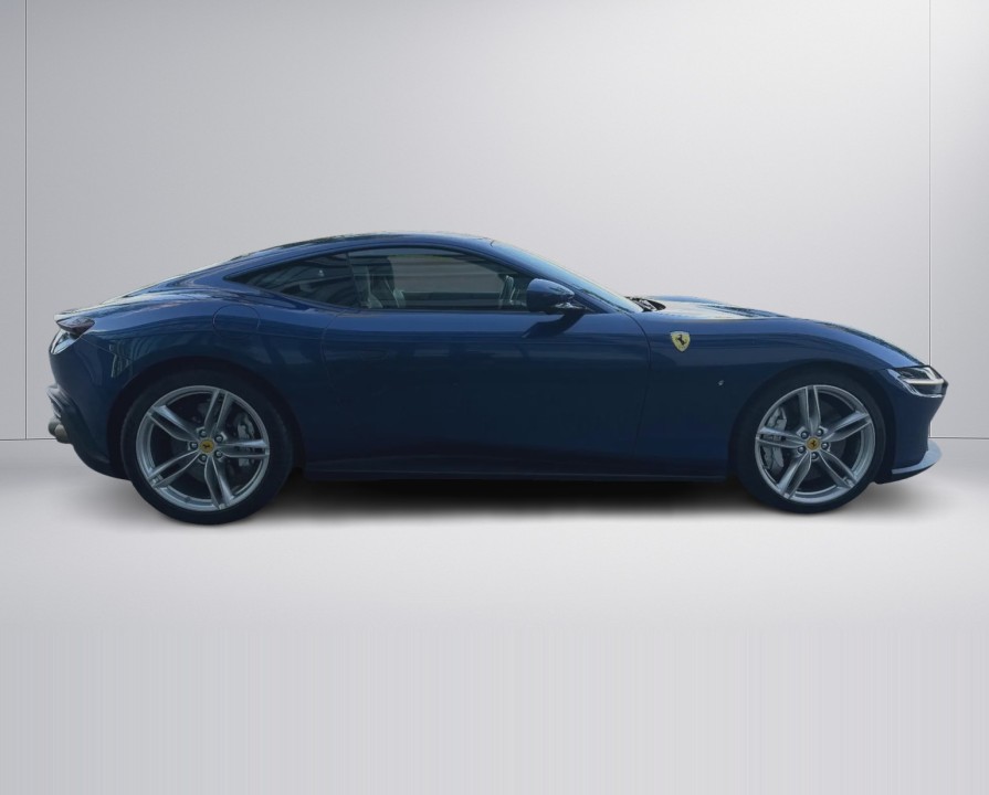 Ferrari Roma (2)