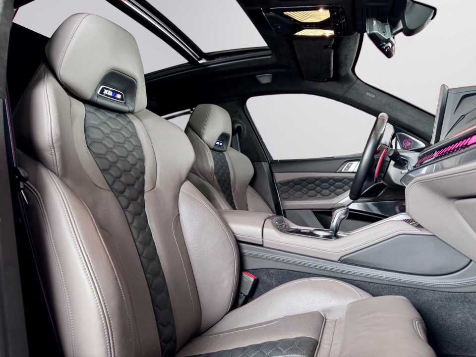 BMW X6 M Competition - foto 13