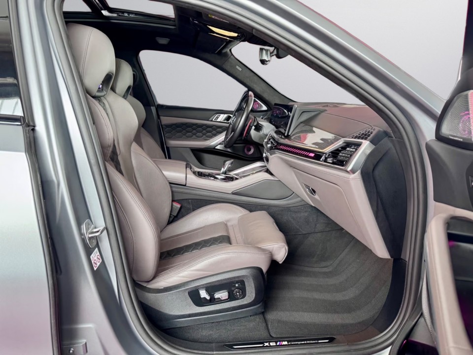 BMW X6 M Competition - foto 12