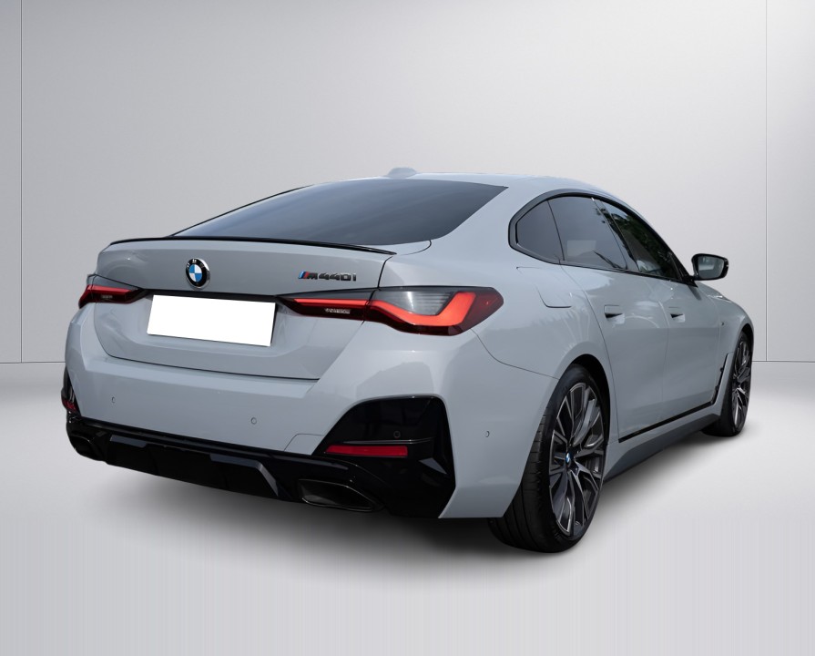 BMW Seria 4 M440i xDrive Gran Coupe M-Sport (2)