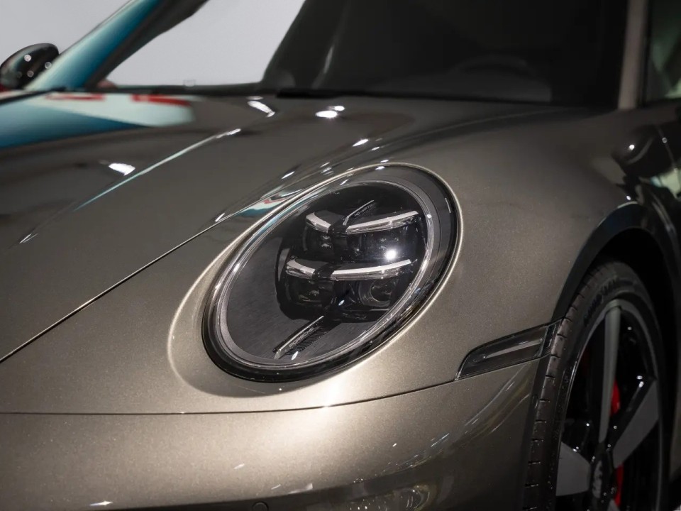 Porsche 911 Carrera 4S - foto 30