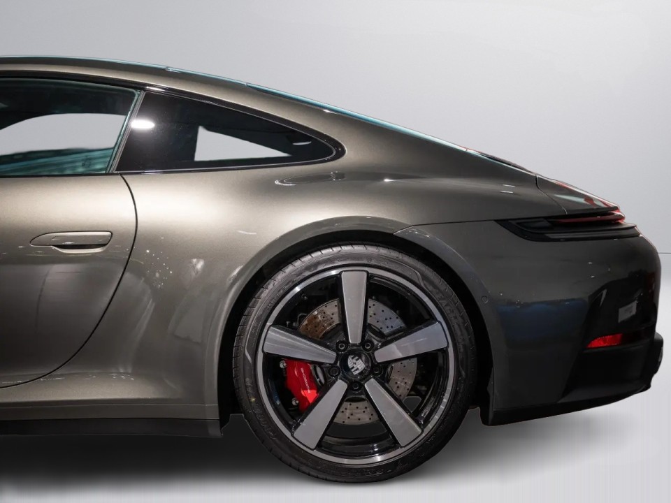 Porsche 911 Carrera 4S - foto 35