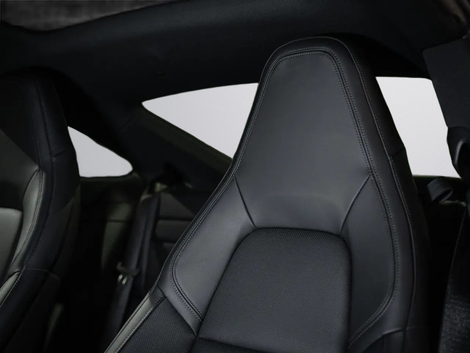 Porsche 911 Carrera 4S - foto 24