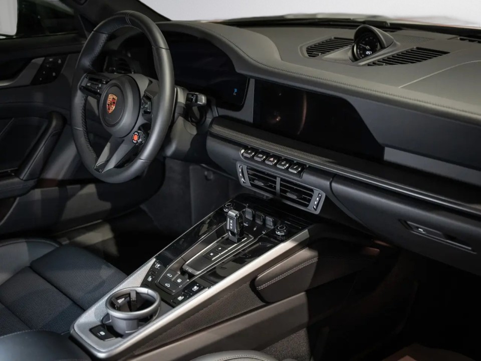 Porsche 911 Carrera 4S - foto 8