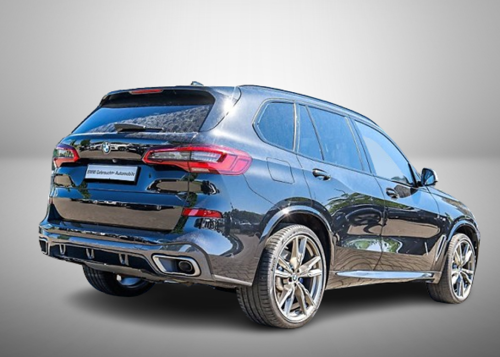 BMW X5 M50D (4)