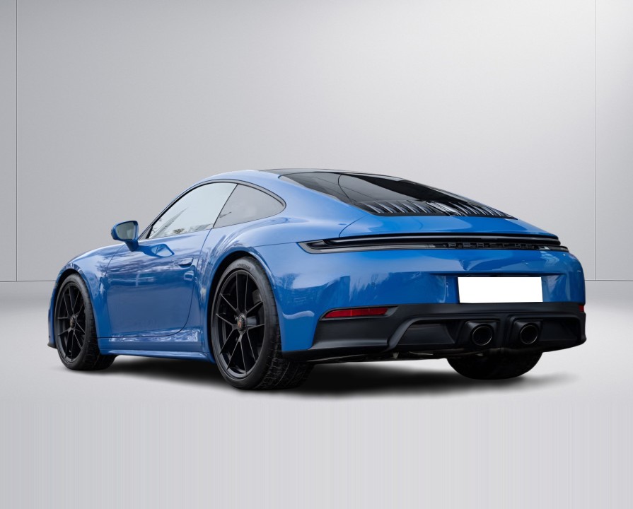 Porsche 911 Carrera 4 GTS (3)