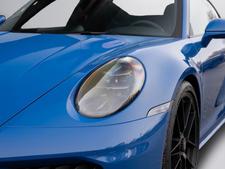 Porsche 911 Carrera 4 GTS - foto 30