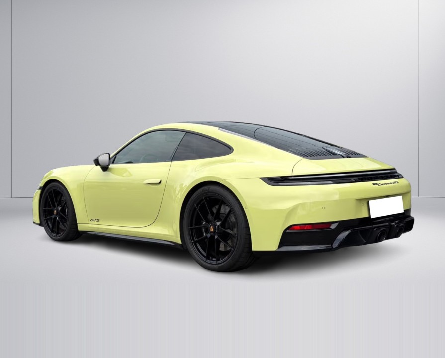 Porsche 911 Carrera 4 GTS (5)