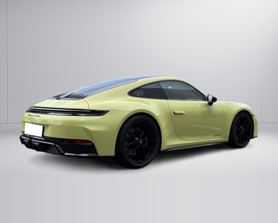 Porsche 911 Carrera 4 GTS (3)