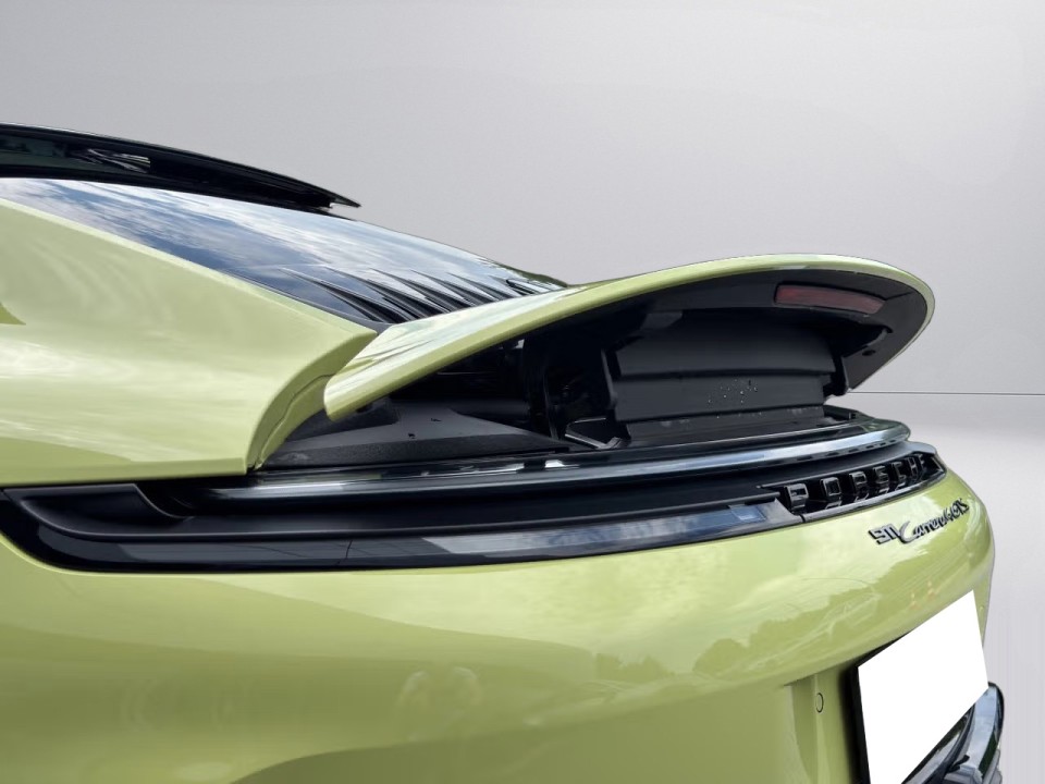Porsche 911 Carrera 4 GTS - foto 37