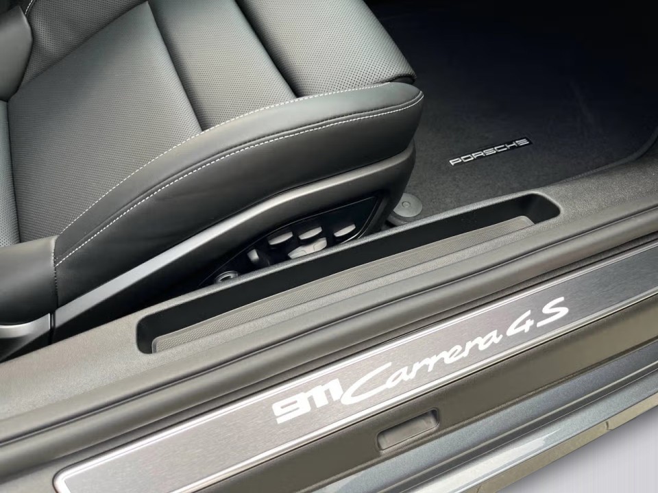 Porsche 911 Carrera 4S - foto 25