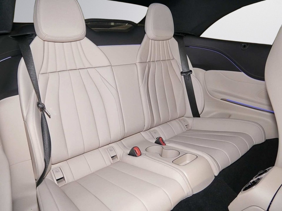 Mercedes-Benz CLE 300 4MATIC (5)