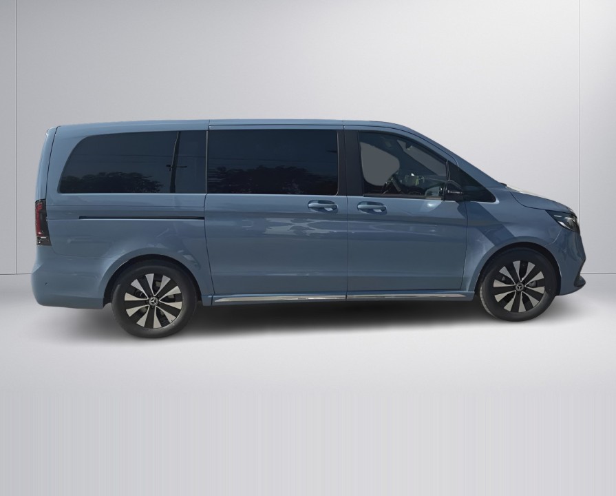 MERCEDES-BENZ EQV 300 L (2)