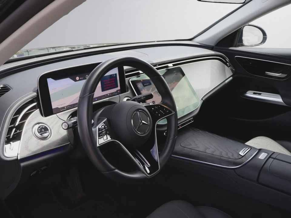 Mercedes-Benz E 300de 4MATIC Avantgarde - foto 11