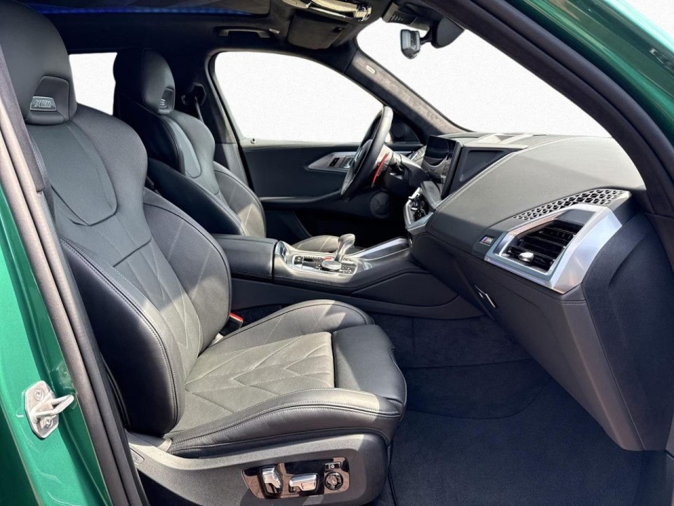 BMW XM 50e - foto 7