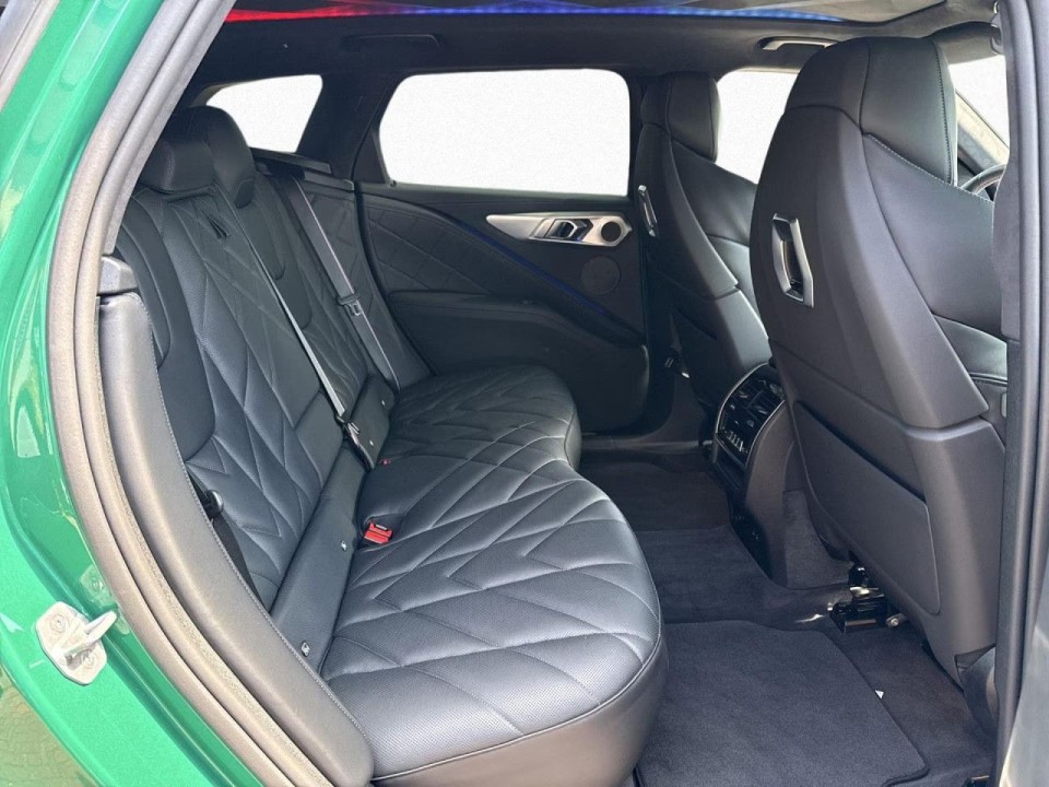 BMW XM 50e - foto 6